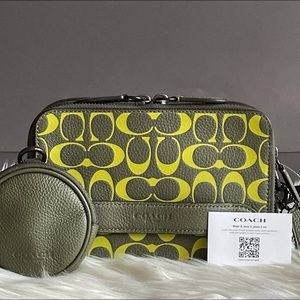 CA074 - Coach Charter Crossbody with Hybrid Pouch in Signature Leather